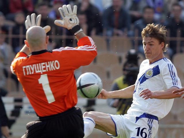 Hands Up: We couldn't find a more recent shot of Zaporizhya in action than this one from 2006